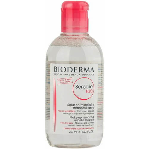 میسلار واتر پوست نرمال و خشک بایودرما | Bioderma ، یک عمل مضاعف دارد و بدون خشک‎ شدن و تحریک اپیدرم، آرایش را به ‏آرامی تمیز و پاک می‌‏کند.