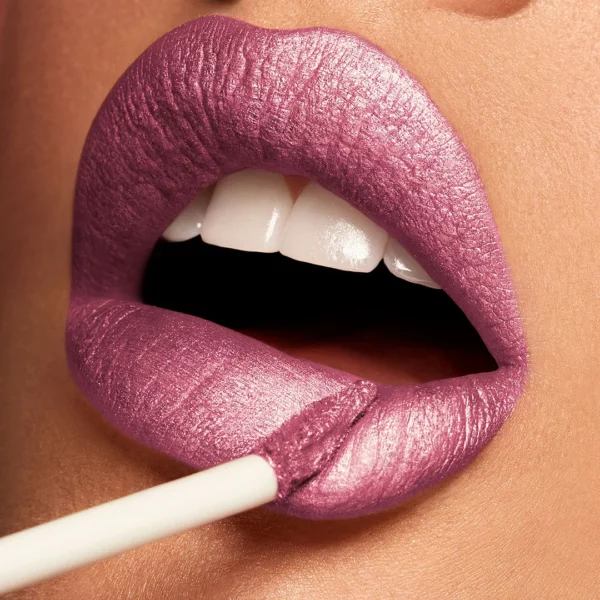 رژ لب مایع متالیک کیکو مدل Metal Liquid Lip Colour - Image 3