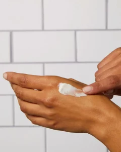 12 itch relief moisturizing cream 396 r1 700x875