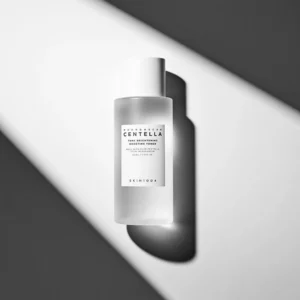 skin1004 toner 210ml madagascar centella tone brightening boosting toner 36440310350070 900x900 99b6e19b bdf5 4621 9e55 1b2dd070bda2