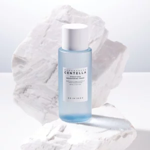 skin1004 toner madagascar centella hyalu cica brightening toner 36436927283446 600x df788a39 25ab 4211 b6f1 9655e7f062e5
